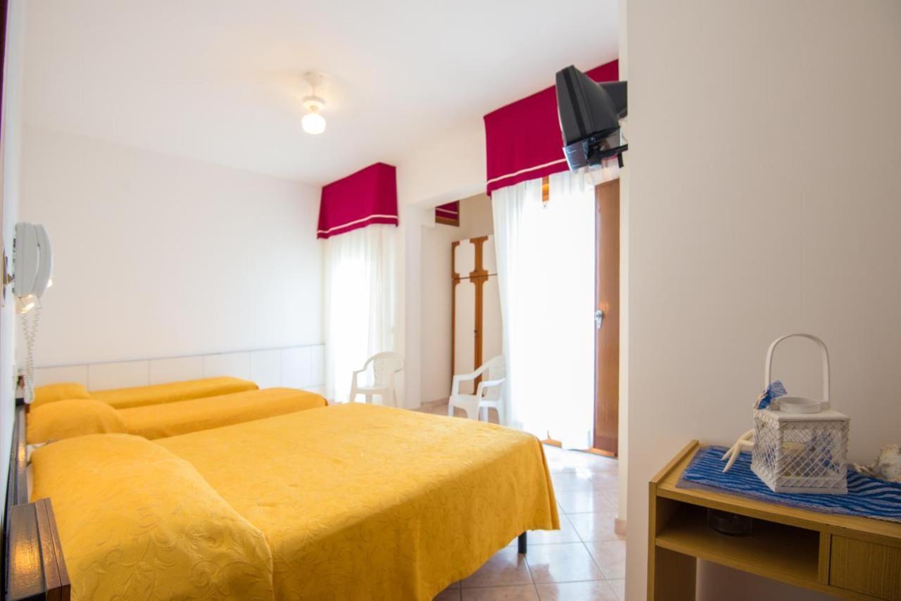 Hotel Venezia Cattolica Exterior photo