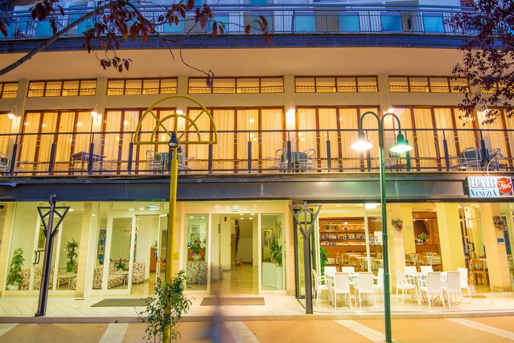 Hotel Venezia Cattolica Exterior photo